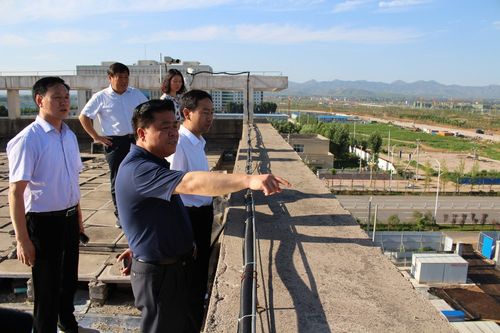 省环保厅副厅长师伟调研我市环境监测工作